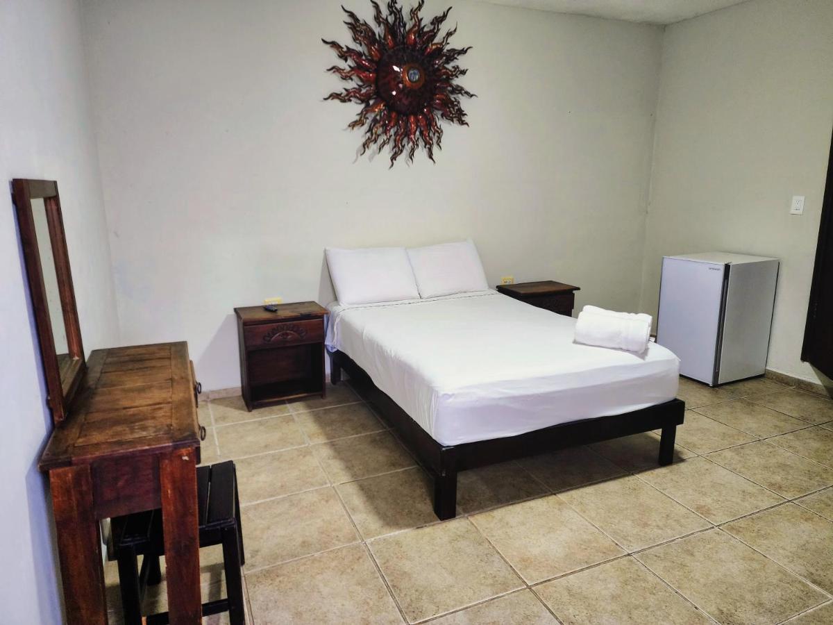 Hotel Sueno Maya Isla Mujeres Bagian luar foto